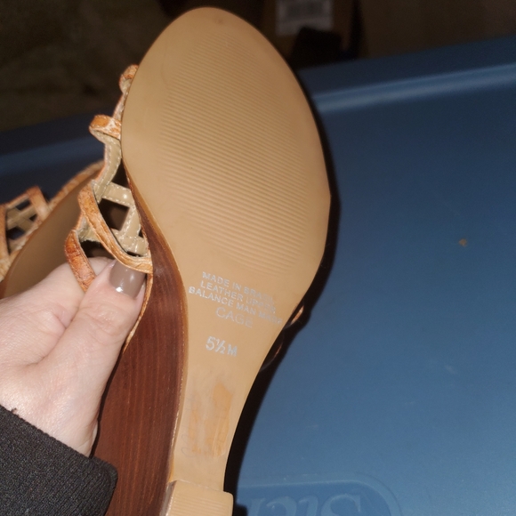 Carlos by Carlos Santana Cage wedge - Picture 3 of 7